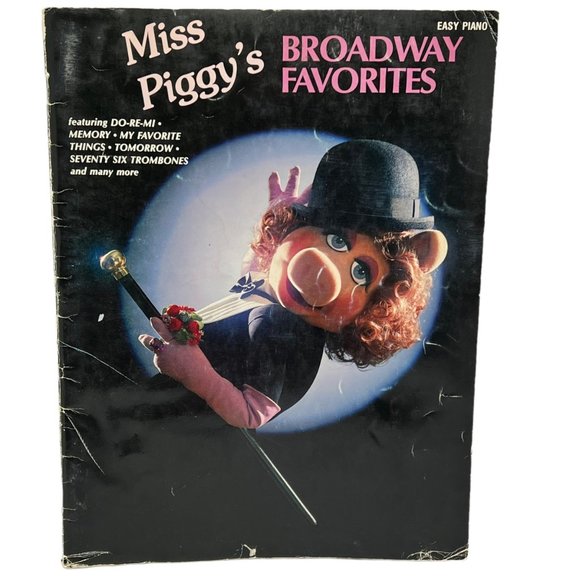 Miss Piggy's Broadway Favorites Music Songbook Piano - Picture 1 of 3